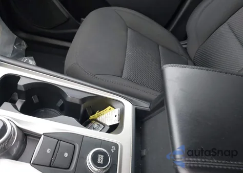 2022 Ford Explorer Xlt from USA, damaged, VIN 1FMSK8DH1NGB27903